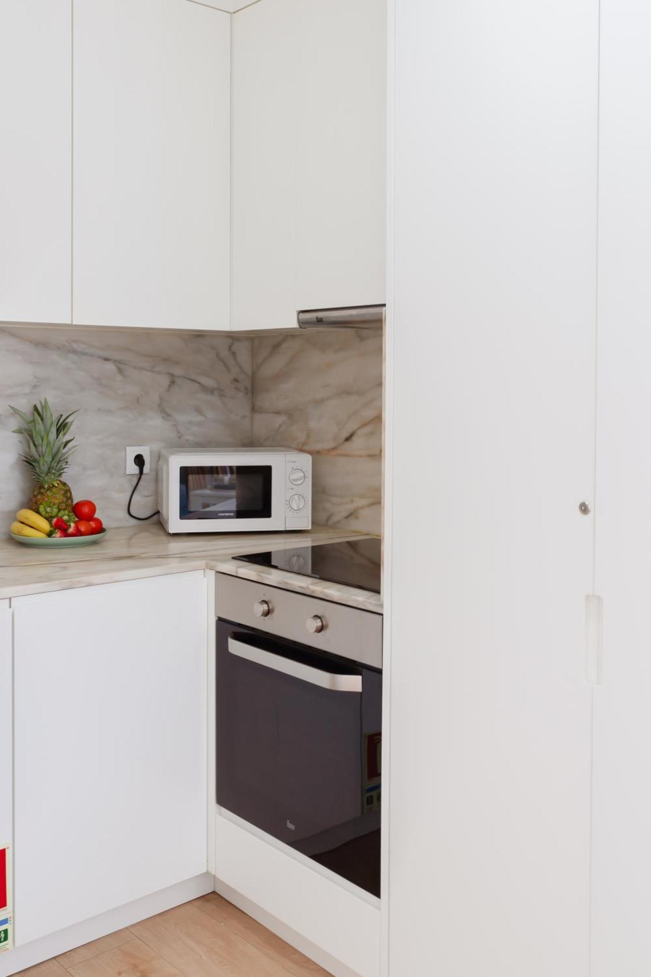 Host Wise - Flat W Free Private Parking - Bright & Cozy Apartment Porto Bagian luar foto