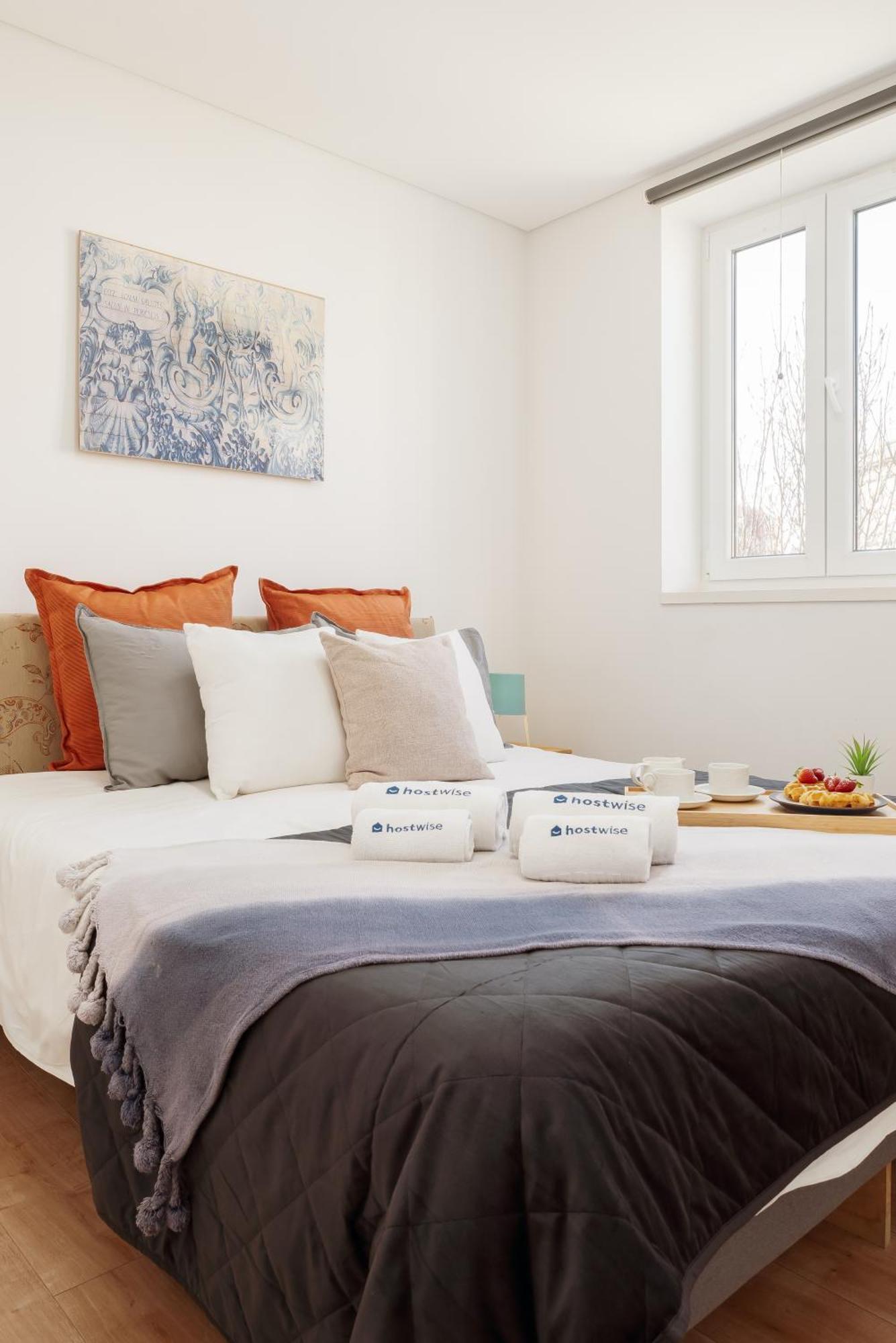 Host Wise - Flat W Free Private Parking - Bright & Cozy Apartment Porto Bagian luar foto